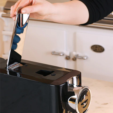 Café Plus Capsule Machine - Image 5
